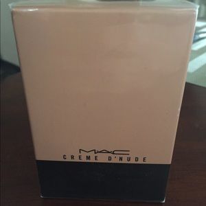 MAC creme d’nude eau de parfum